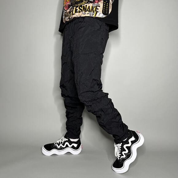 Vintage Reebok Track Pants Jet Black Nylon Joggers Embroidered Subtle Logo 90s - Picture 1 of 4